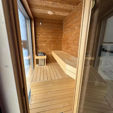 Estberg Glasshouse With Sauna