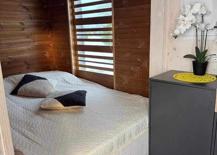 Estberg Glasshouse With Sauna *